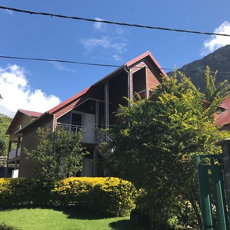 Le Jean Robert Bed & Breakfast Salazie Exterior foto